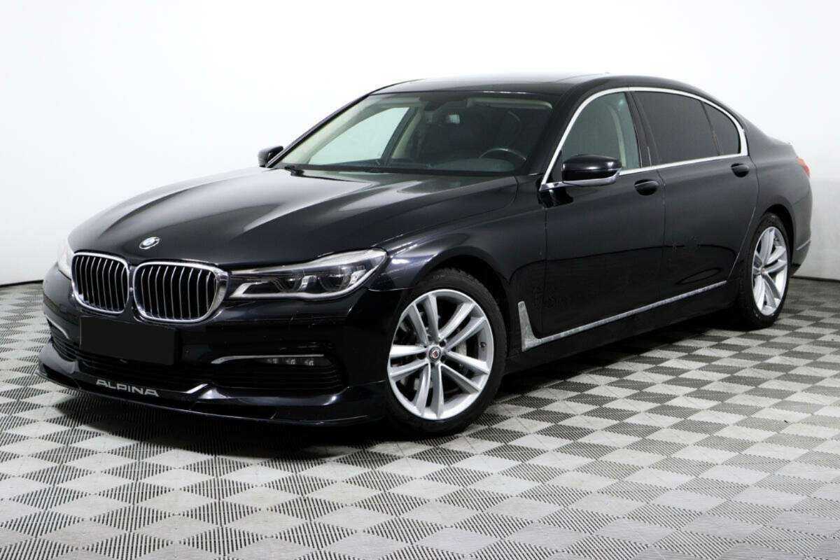 BMW 7 серии с пробегом — 2017 год. Фото: #0