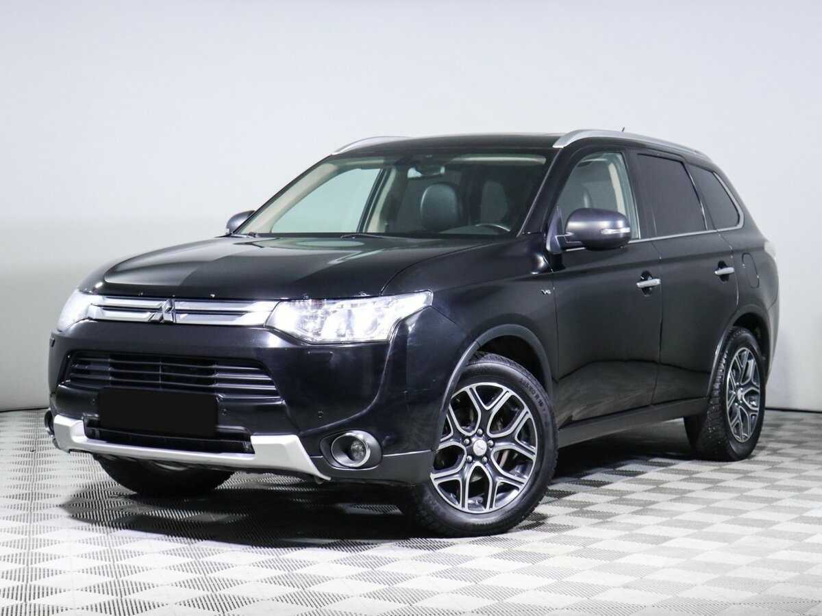 Mitsubishi Outlander с пробегом — 2014 год. Фото: #0