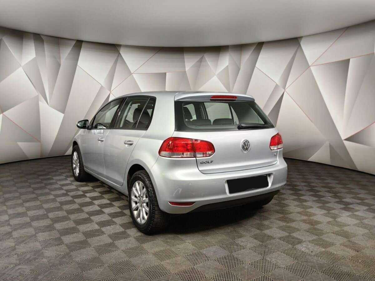 Volkswagen Golf с пробегом — 2010 год. Фото: #3