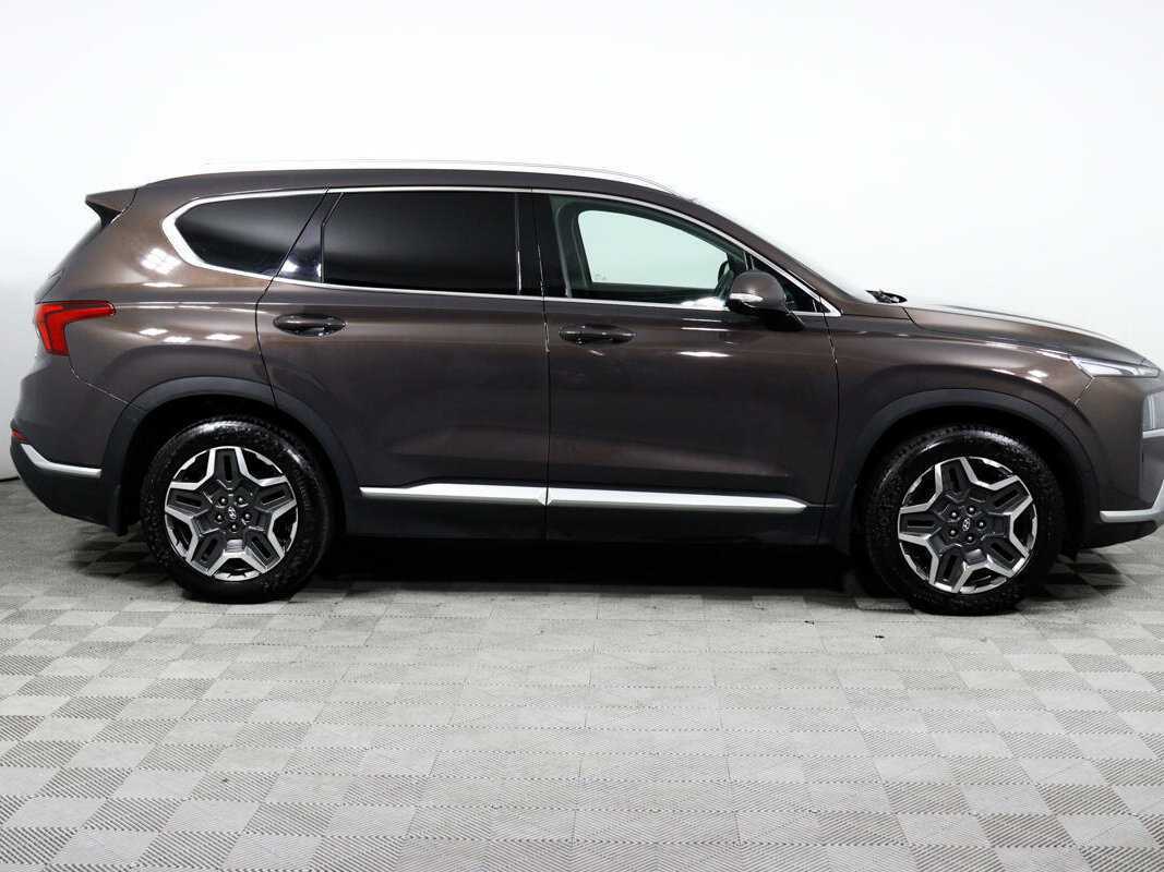Hyundai Santa Fe с пробегом — 2021 год. Фото: #3