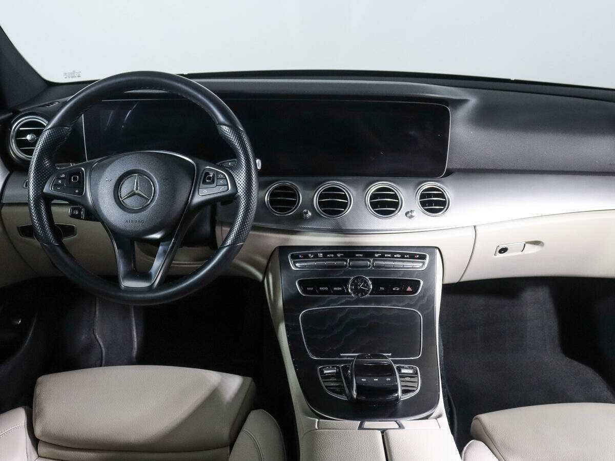 Mercedes-Benz E-Класс с пробегом — 2018 год. Фото: #9