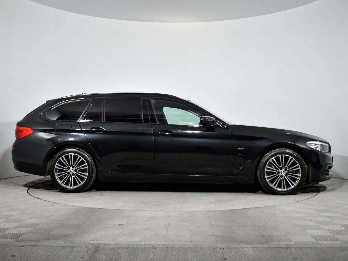 BMW 5 серии с пробегом — 2017 год. Фото: #3