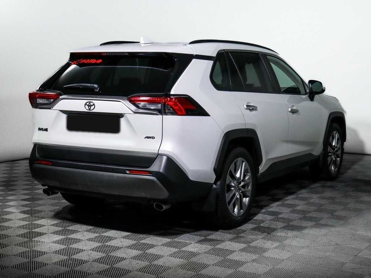 Toyota RAV4 с пробегом — 2019 год. Фото: #4