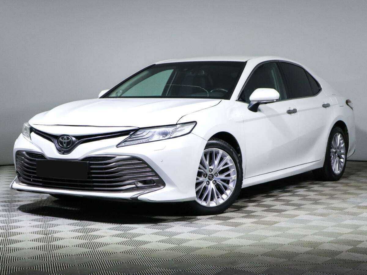 Toyota Camry с пробегом — 2019 год. Посмотреть фото