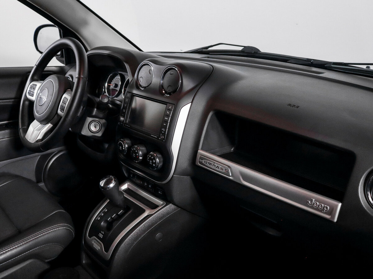 Jeep Compass с пробегом — 2013 год. Фото: #8