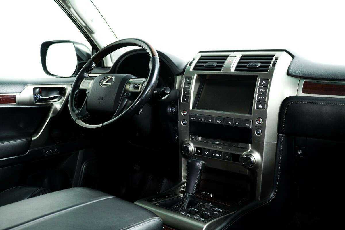 Lexus GX с пробегом — 2015 год. Фото: #8