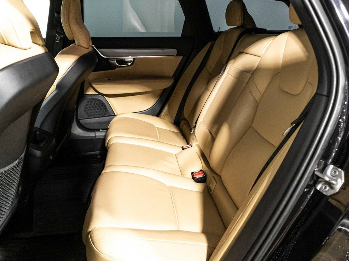 Volvo V90 с пробегом — 2018 год. Фото: #9