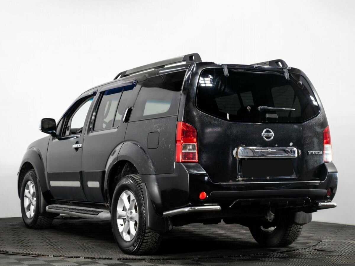 Nissan Pathfinder с пробегом — 2011 год. Фото: #5