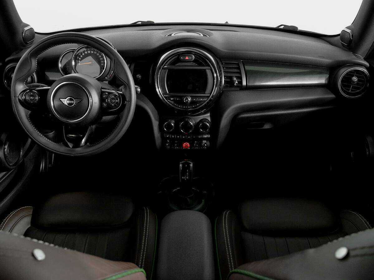 Mini Hatch с пробегом — 2019 год. Фото: #11