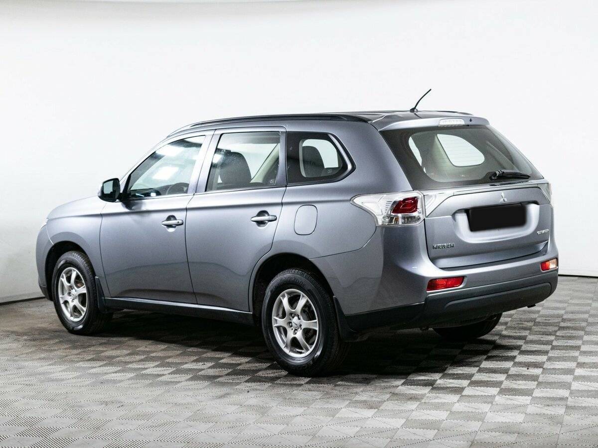Mitsubishi Outlander с пробегом — 2012 год. Фото: #5