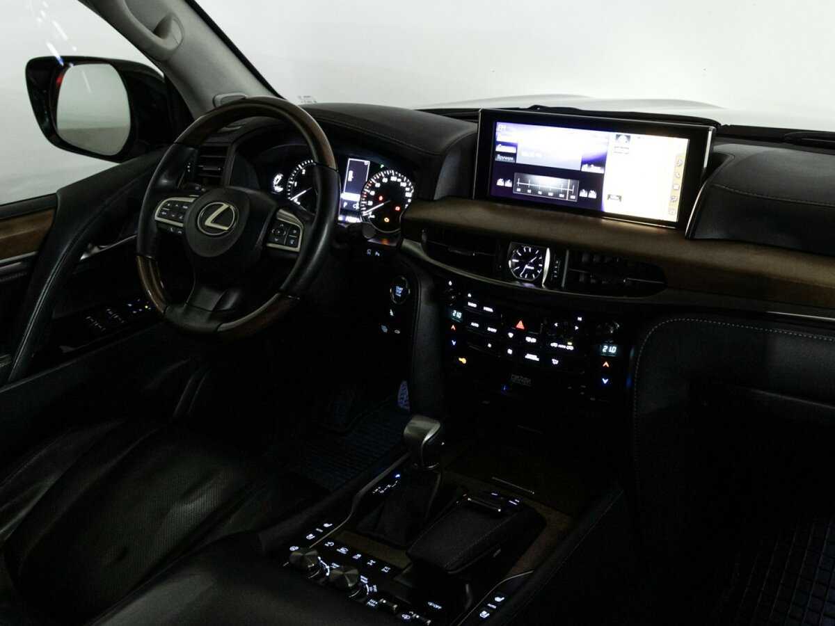 Lexus LX с пробегом — 2016 год. Фото: #26