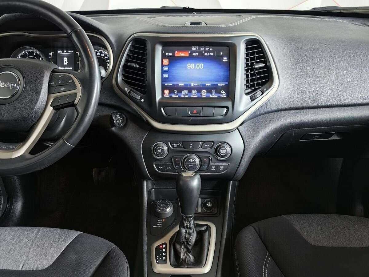 Jeep Cherokee с пробегом — 2014 год. Фото: #10