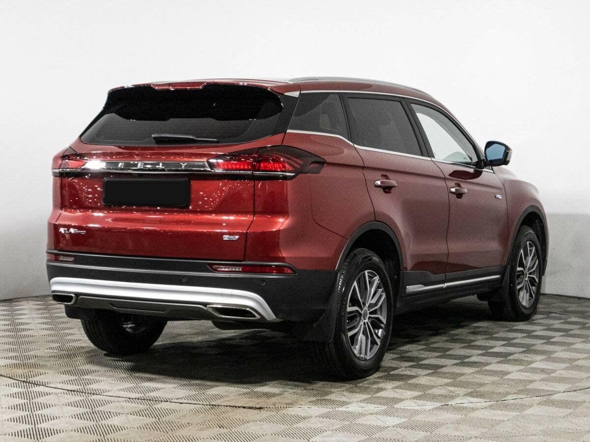 Geely Atlas Pro с пробегом — 2024 год. Фото: #4