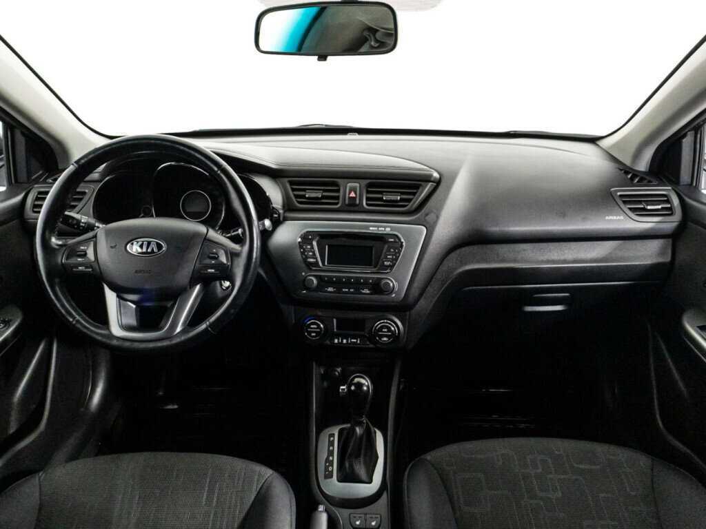 Kia Rio с пробегом — 2015 год. Фото: #12