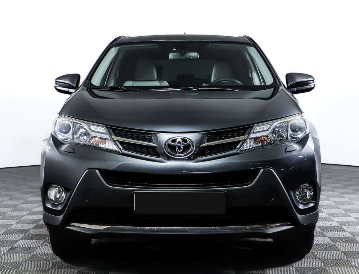 Toyota RAV4 с пробегом — 2013 год. Фото: #1