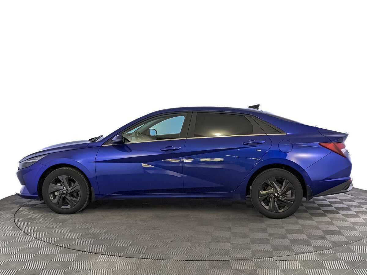 Hyundai Elantra с пробегом — 2021 год. Фото: #7