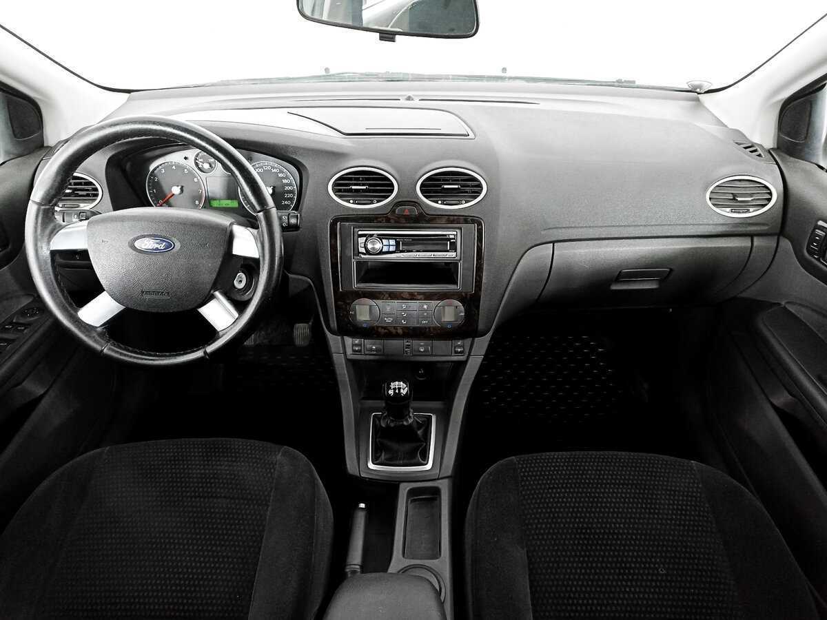 Ford Focus с пробегом — 2007 год. Фото: #11