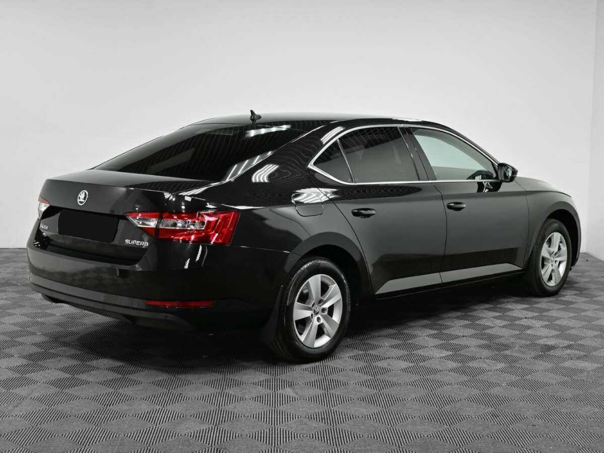 Skoda Superb с пробегом — 2016 год. Фото: #1