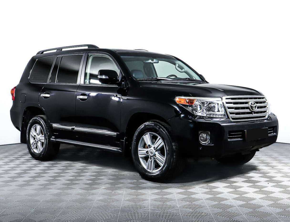 Toyota Land Cruiser с пробегом — 2012 год. Фото: #1