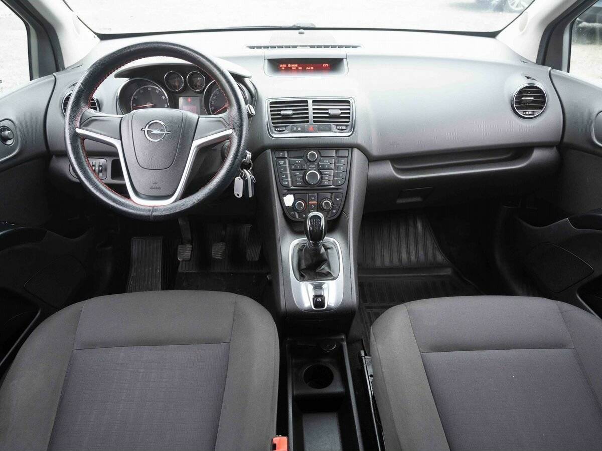 Opel Meriva с пробегом — 2012 год. Фото: #13