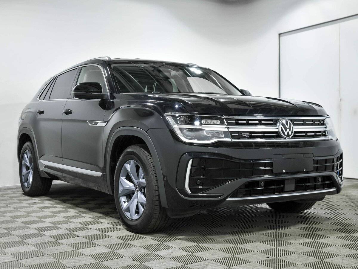 Volkswagen Teramont с пробегом — 2023 год. Фото: #2