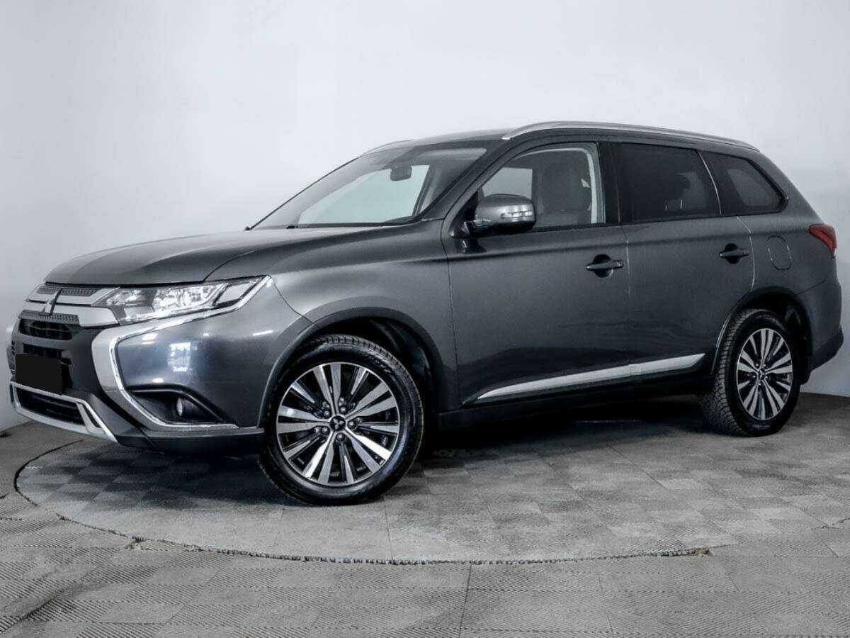 Mitsubishi Outlander с пробегом — 2018 год. Фото: #0