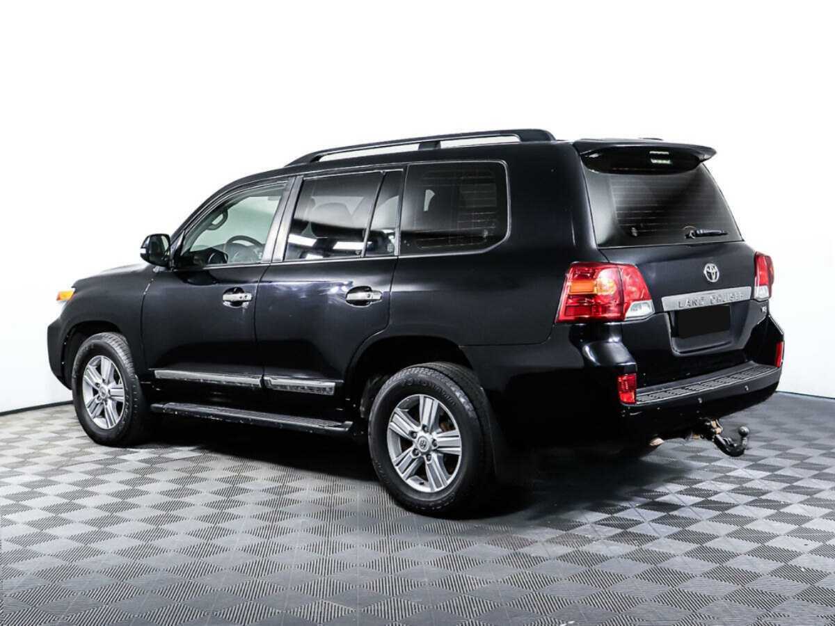 Toyota Land Cruiser с пробегом — 2012 год. Фото: #6