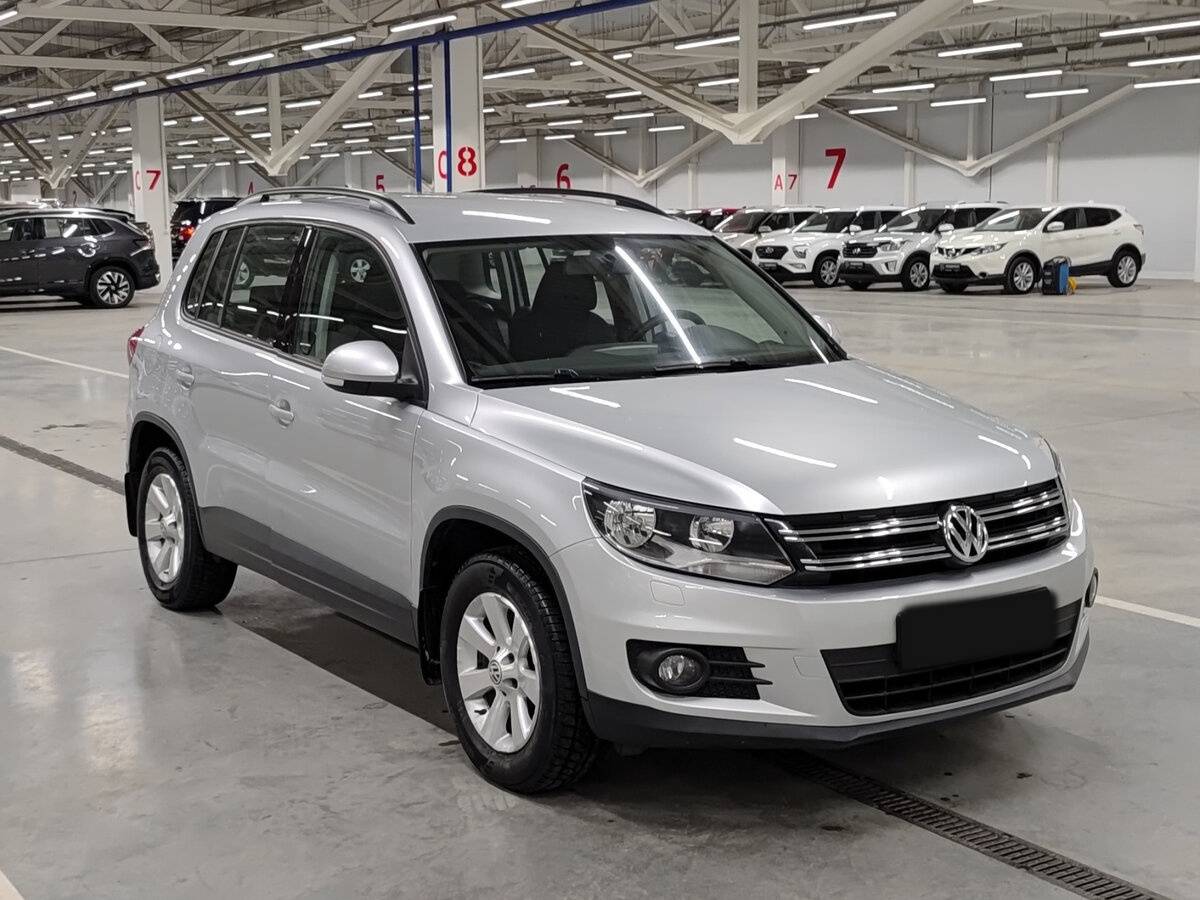 Volkswagen Tiguan с пробегом — 2011 год. Фото: #2