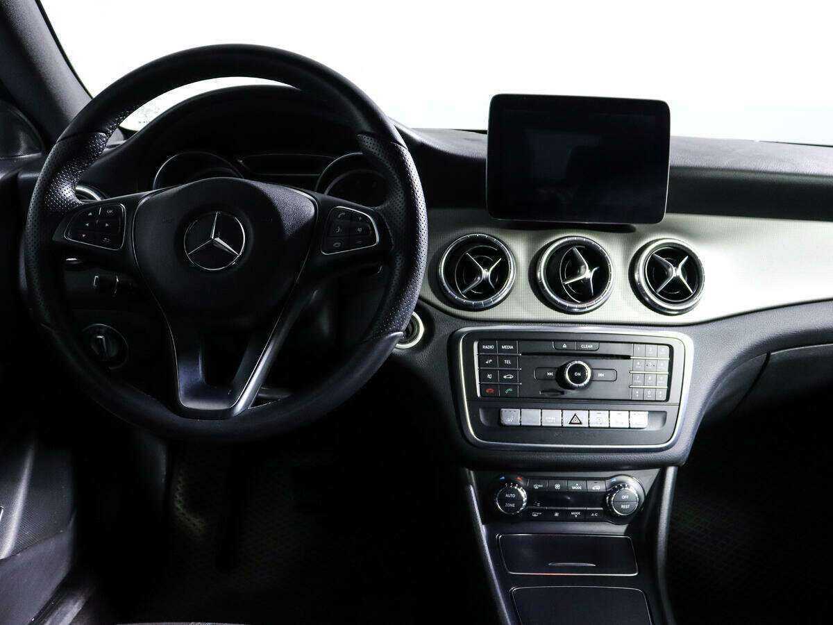 Mercedes-Benz CLA с пробегом — 2016 год. Фото: #10