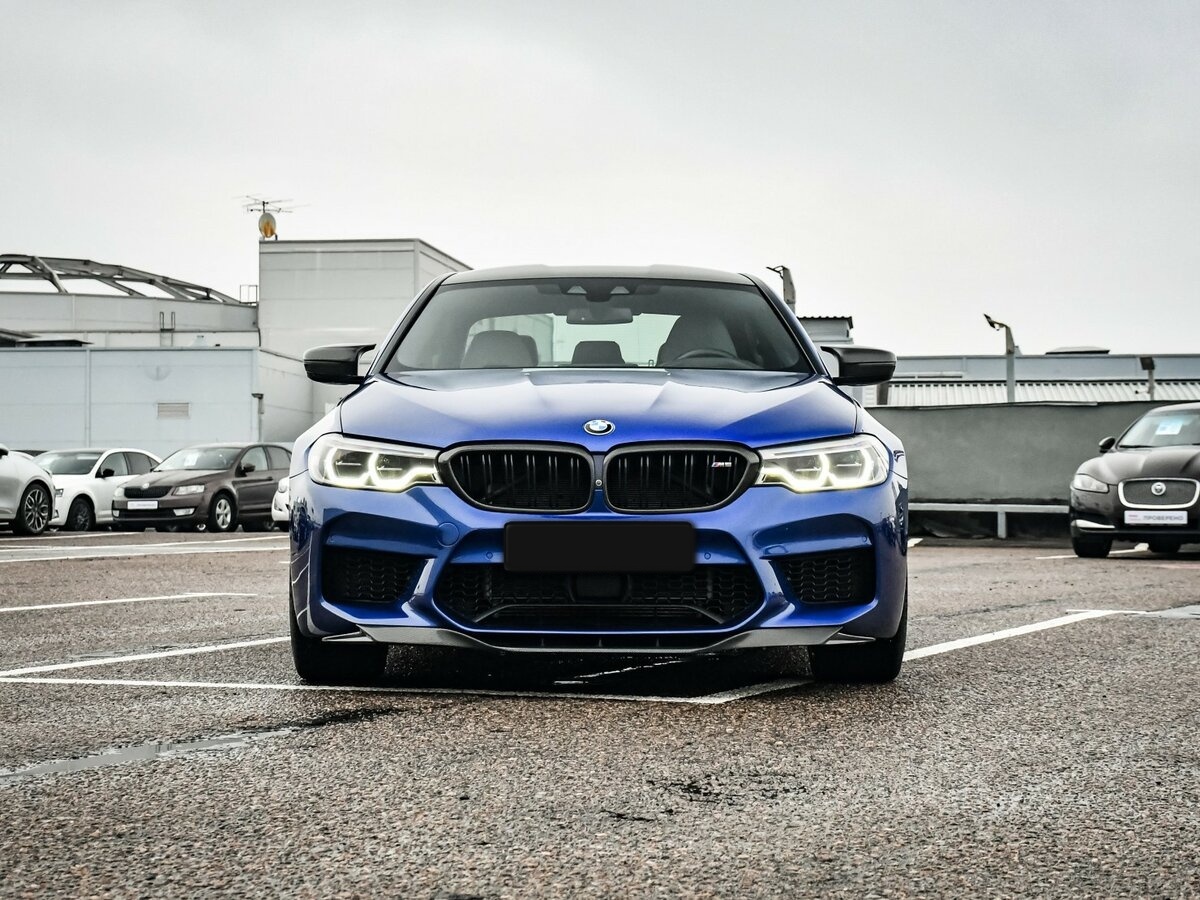 BMW M5 с пробегом — 2018 год. Фото: #1