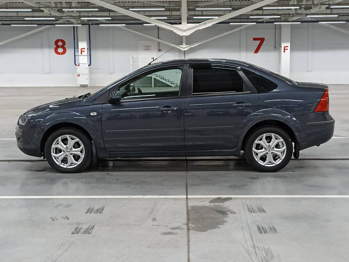 Ford Focus с пробегом — 2006 год. Фото: #7