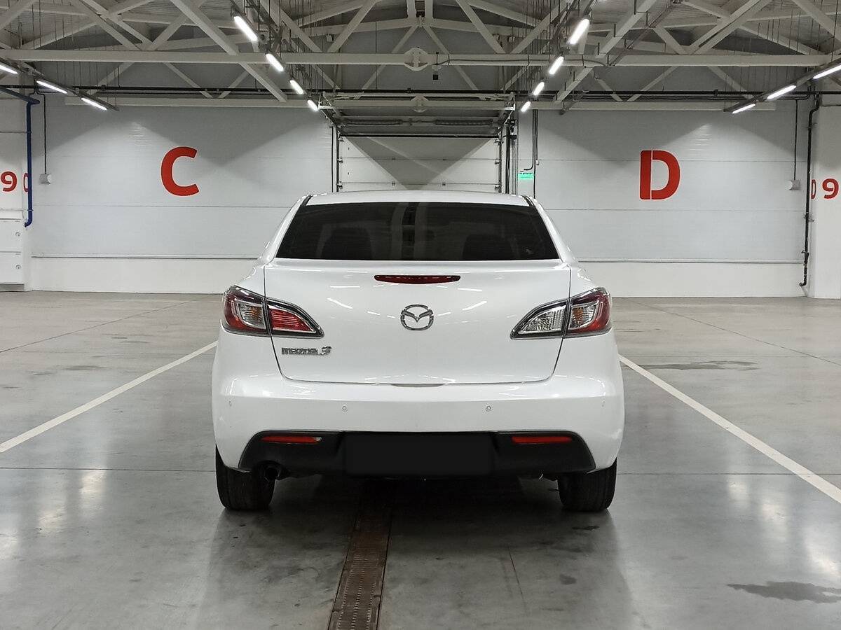 Mazda 3 с пробегом — 2011 год. Фото: #5