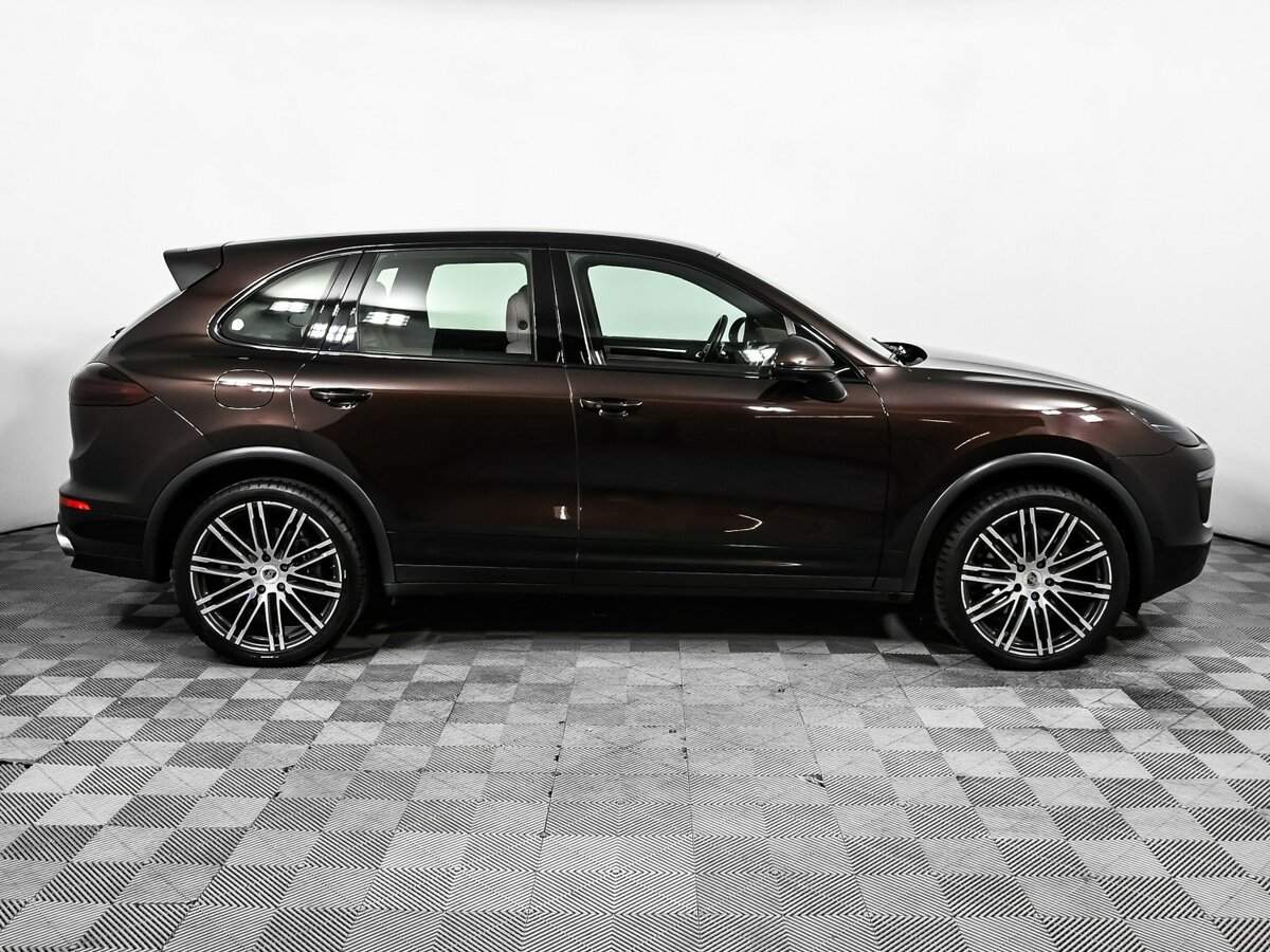 Porsche Cayenne с пробегом — 2016 год. Фото: #3