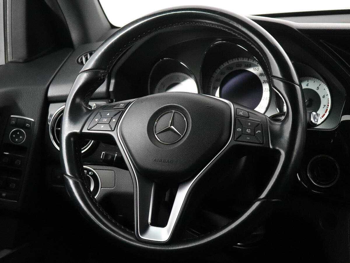Mercedes-Benz GLK-Класс с пробегом — 2014 год. Фото: #17