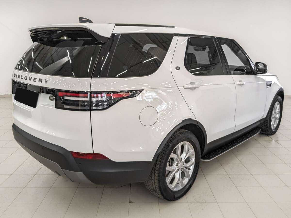 Land Rover Discovery с пробегом — 2018 год. Фото: #4