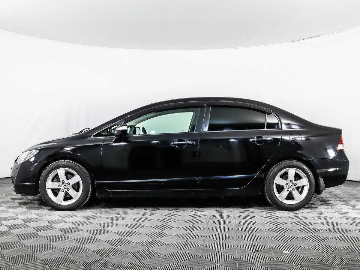 Honda Civic с пробегом — 2010 год. Фото: #7