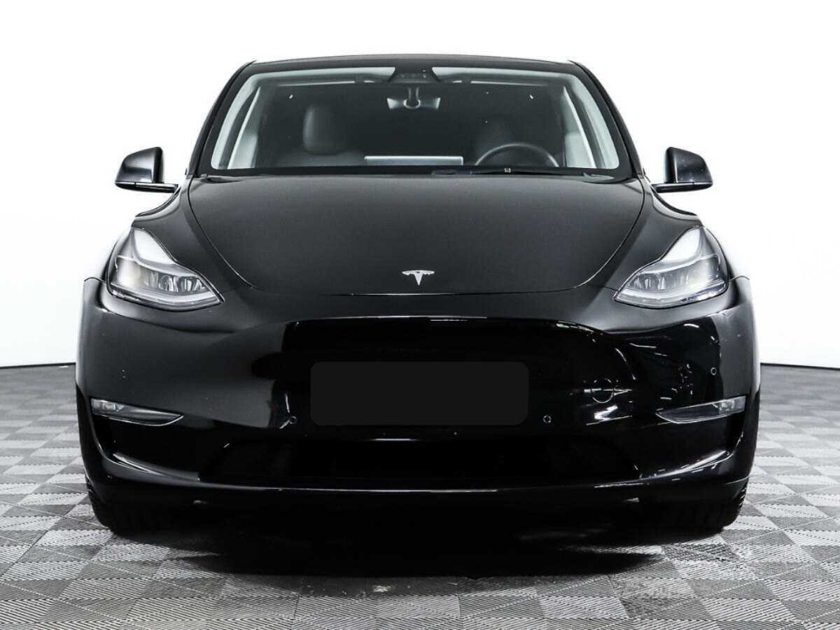 Tesla Model Y с пробегом — 2021 год. Фото: #1