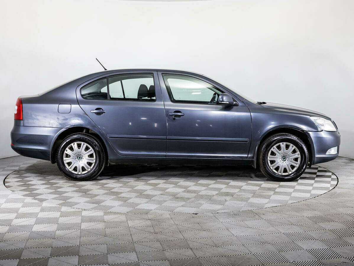 Skoda Octavia с пробегом — 2011 год. Фото: #3