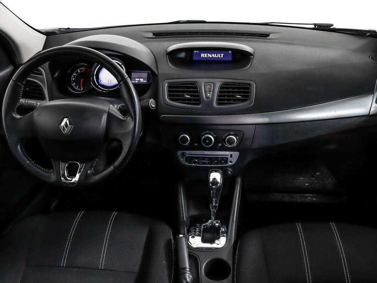 Renault Fluence с пробегом — 2013 год. Фото: #11