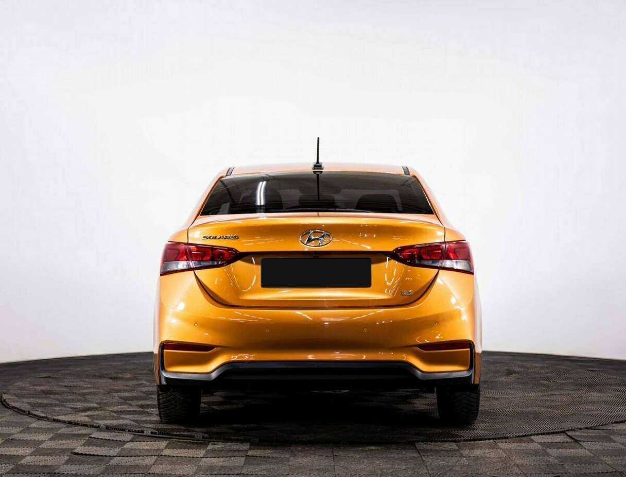 Hyundai Solaris с пробегом — 2018 год. Фото: #4