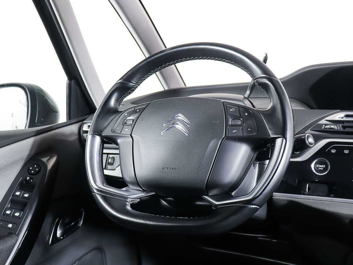 Citroen C4 Picasso с пробегом — 2017 год. Фото: #13