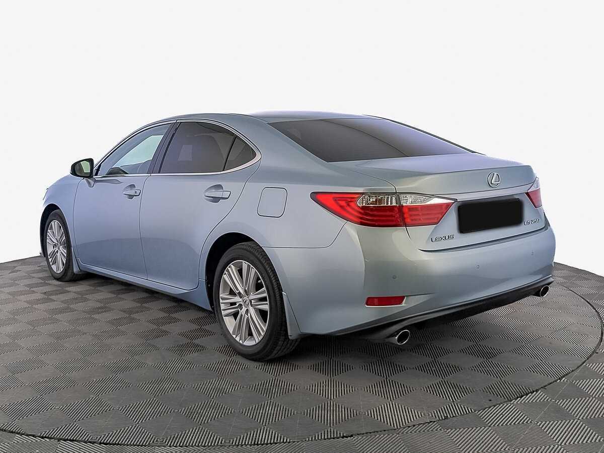 Lexus ES с пробегом — 2014 год. Фото: #6