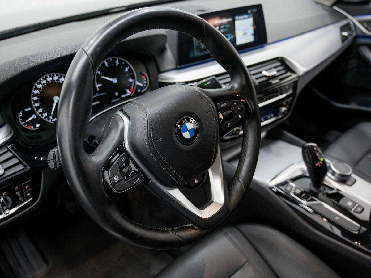 BMW 5 серии с пробегом — 2017 год. Фото: #19