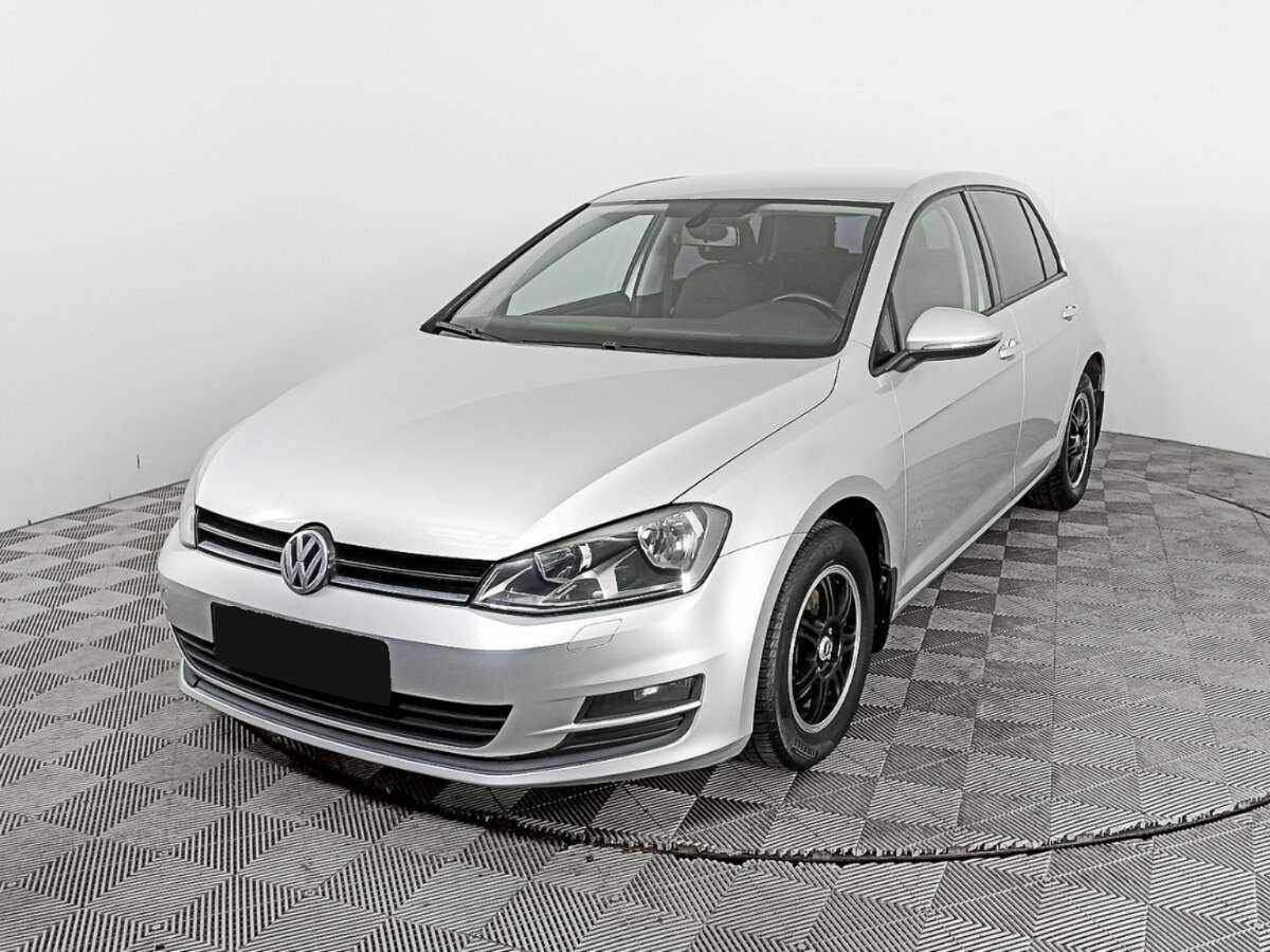 Volkswagen Golf с пробегом — 2013 год. Фото: #0