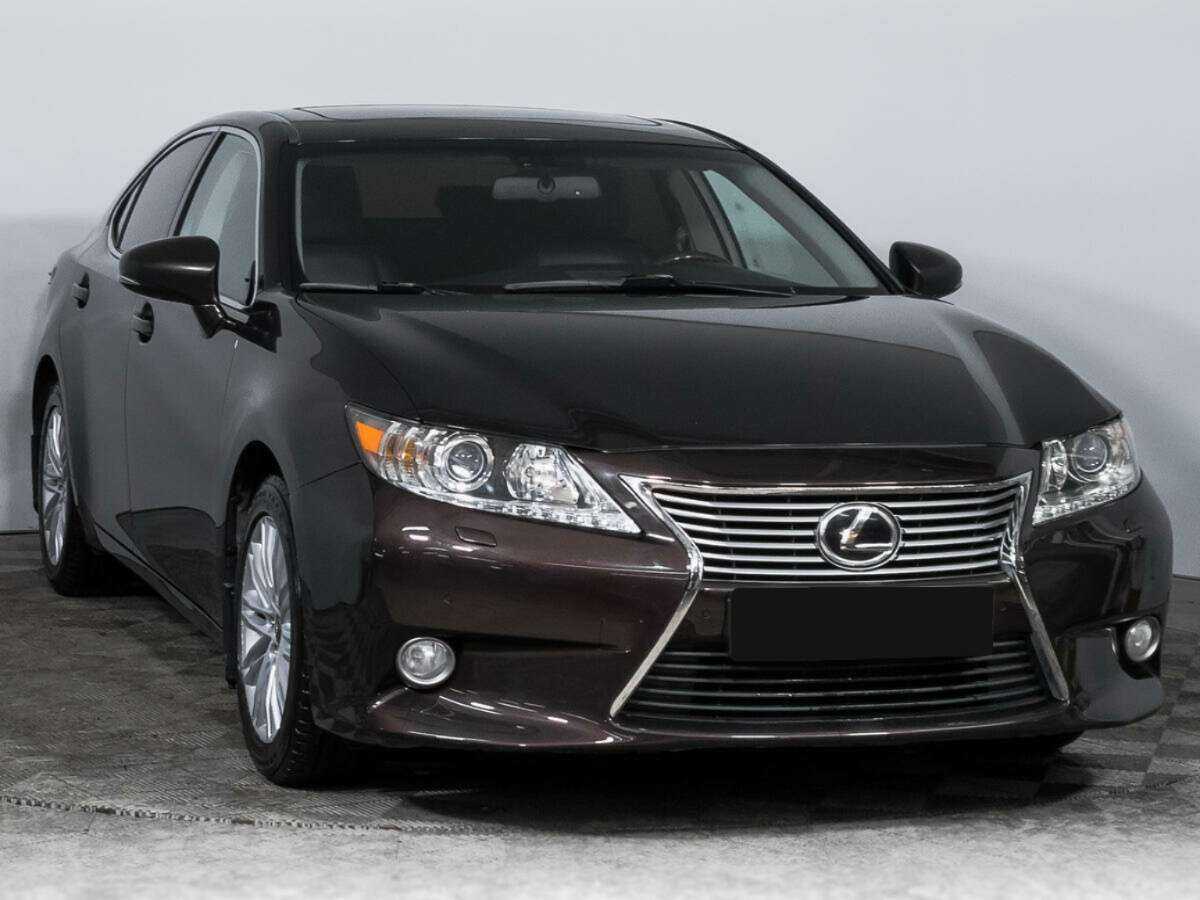 Lexus ES с пробегом — 2013 год. Фото: #2