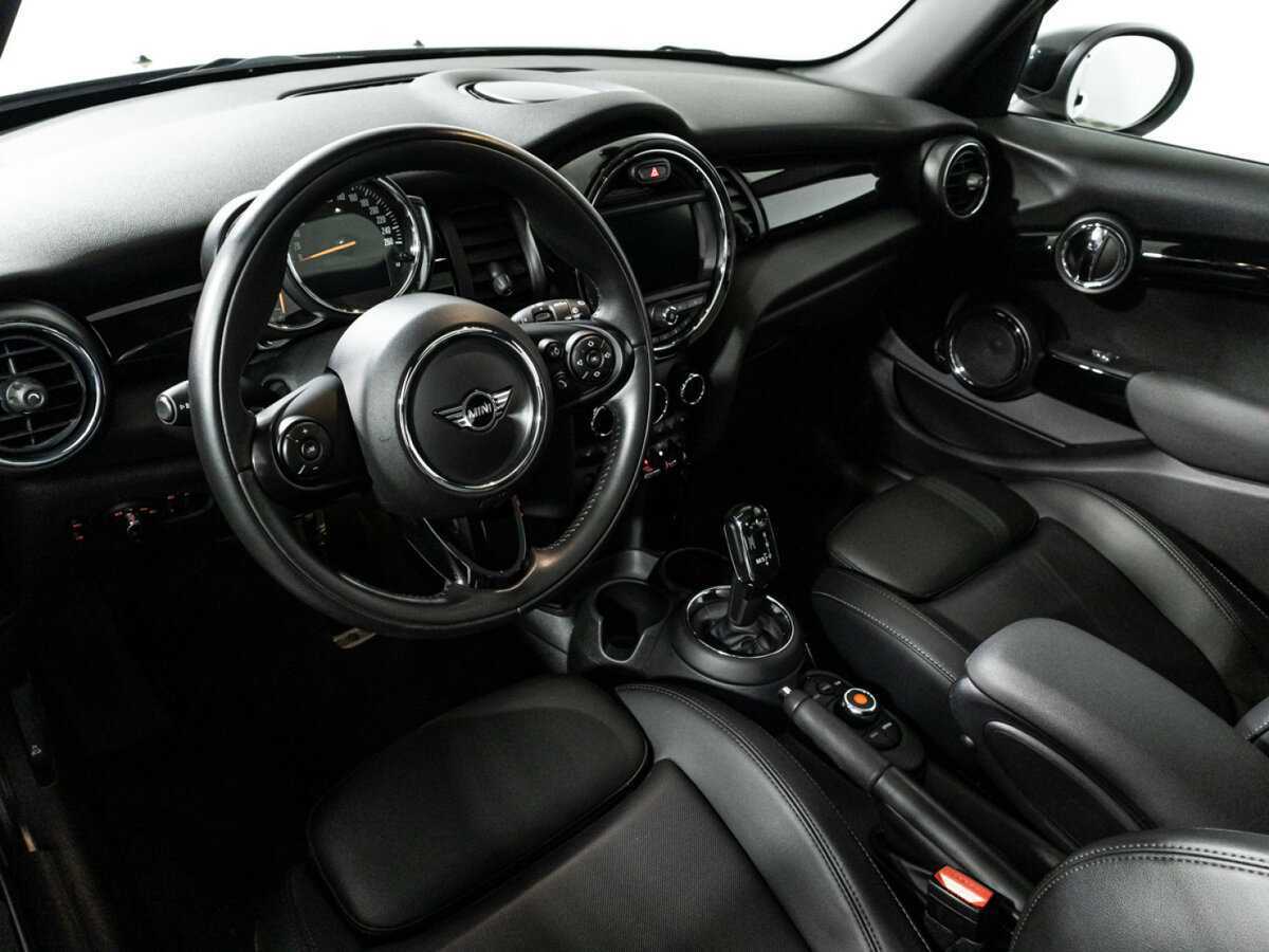 Mini Hatch с пробегом — 2020 год. Фото: #10