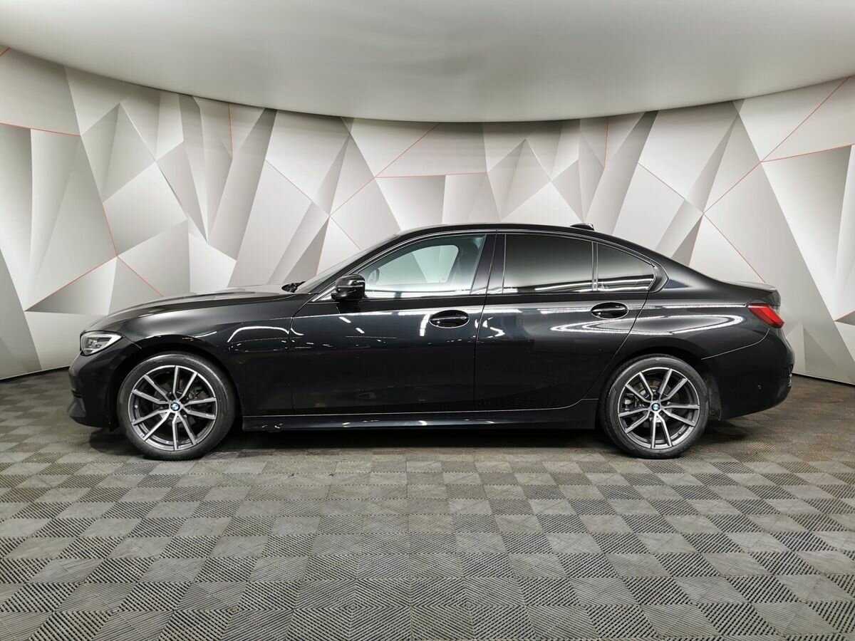 BMW 3 серии с пробегом — 2020 год. Фото: #4