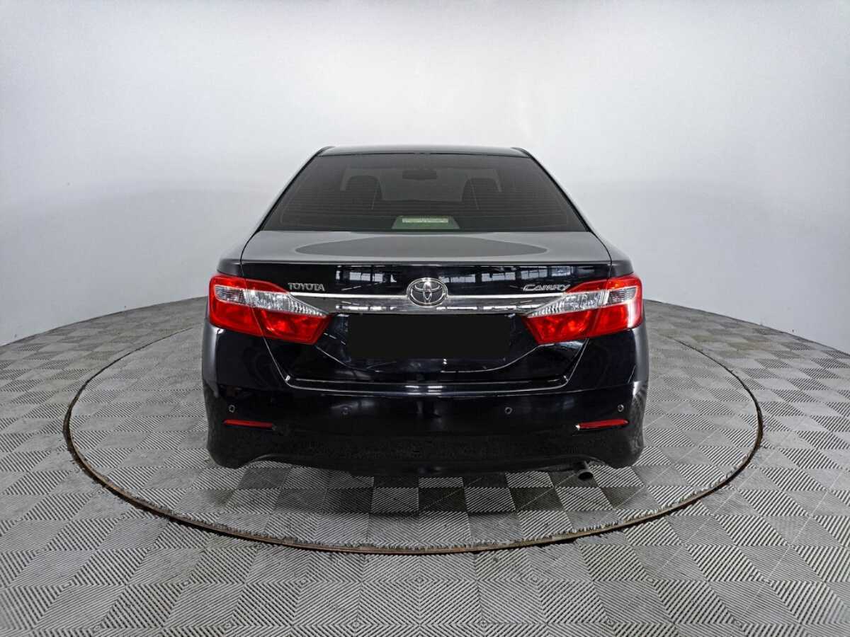 Toyota Camry с пробегом — 2012 год. Фото: #5