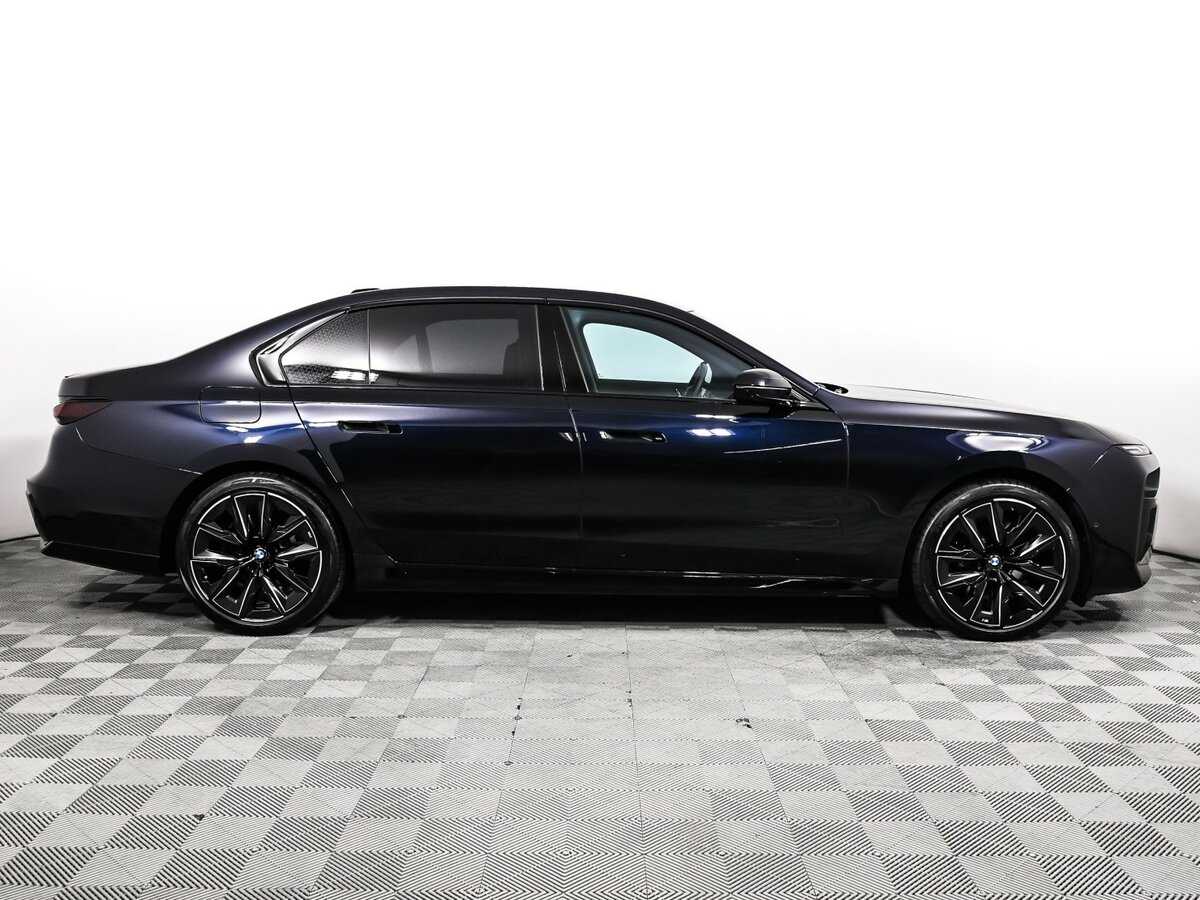 BMW 7 серии с пробегом — 2023 год. Фото: #3
