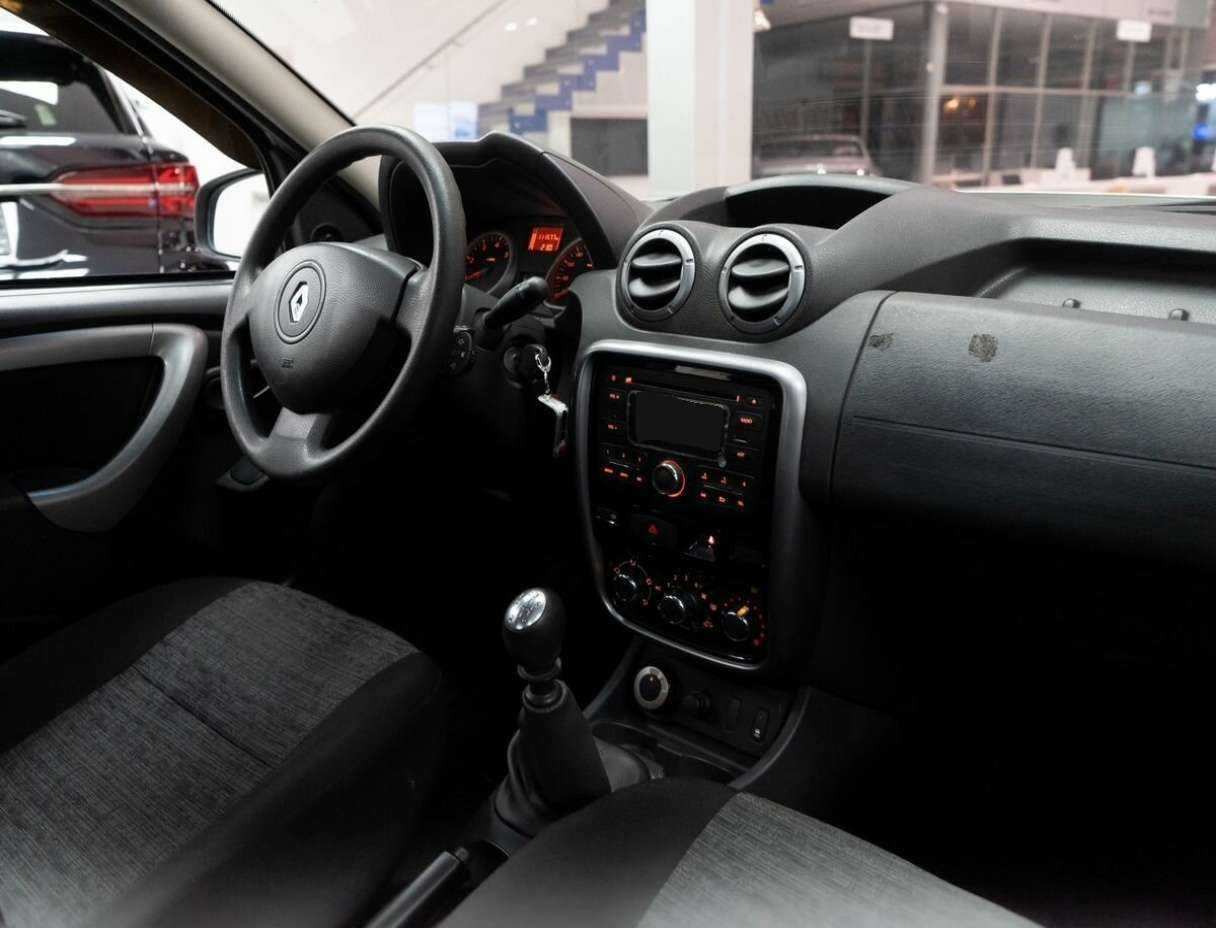 Renault Duster с пробегом — 2013 год. Фото: #16